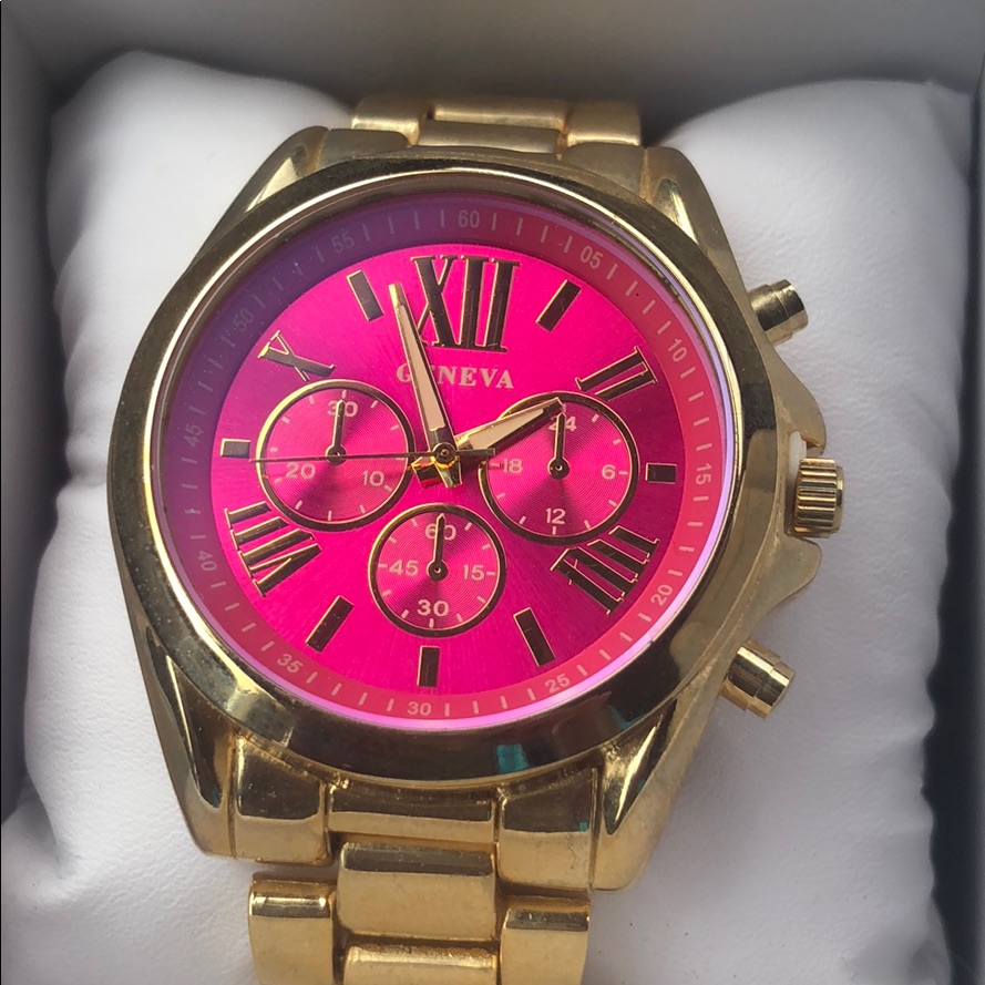 Hot Pink Womens Watchbrand New In Box 55$